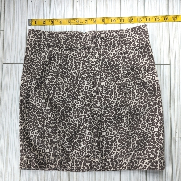 Free People Modern Femme Mini Skirt in Animal Print in Cream and Brown Size 2 - Picture 8 of 11